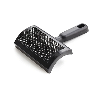 TRIOL Пуходерка с каплей для собак и кошек пластмассовая